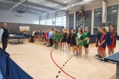 Uroczyste powitanie uczestniczek turnieju.