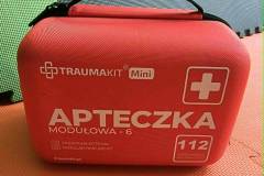 Sprzęt do nauki pierwszej pomocy. 