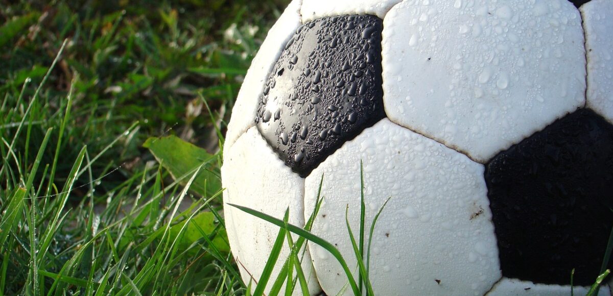 soccer 490669 1280